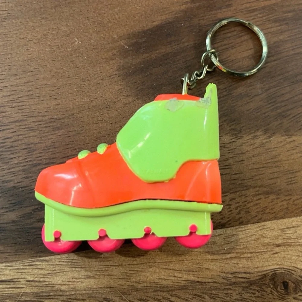 Vintage Roller Skate Keychain Set Retro 90s Moving Wheels Novelty